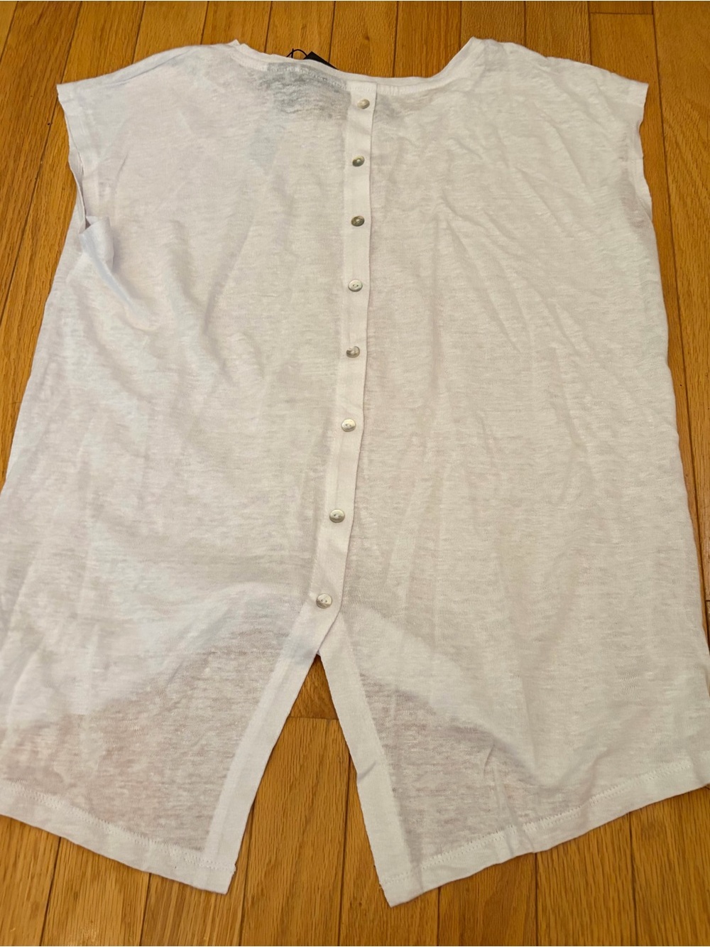 Tahari White Sleeveless Boxy Tank - Picture 5 of 6